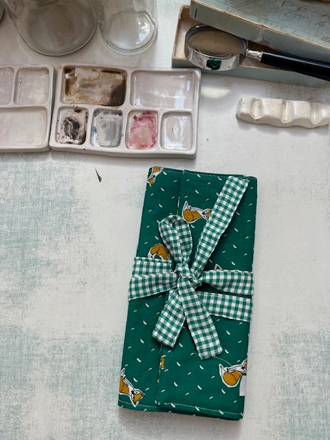 Grande Pochette crayons en tissu RENARD/vichy vert