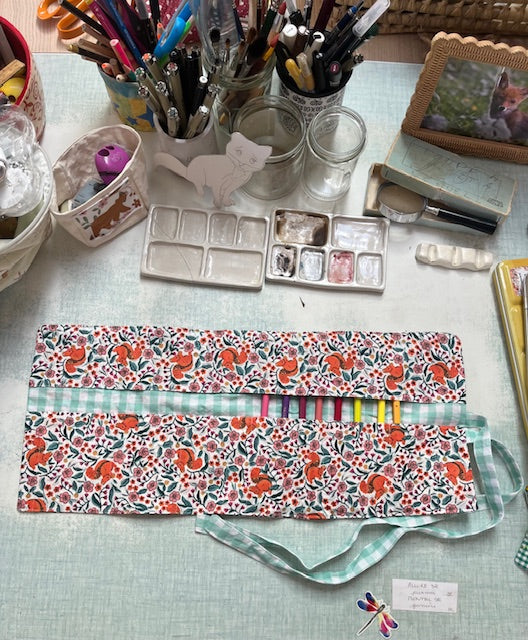 Grande Pochette crayons en tissu ECUREUIL/vichy vert clair