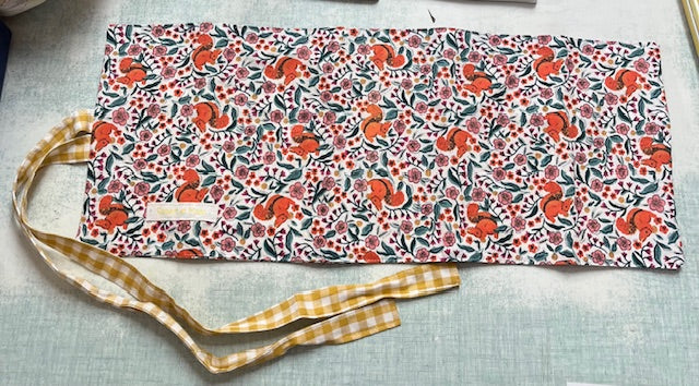 Grande Pochette crayons en tissu ECUREUIL/vichy ocre