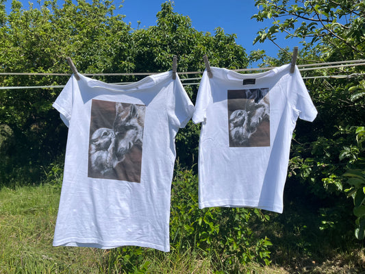 Tee shirt FEMME Maman, Louve et son louveteau (Canis lupus)